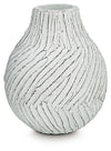 Shelvie Vase
