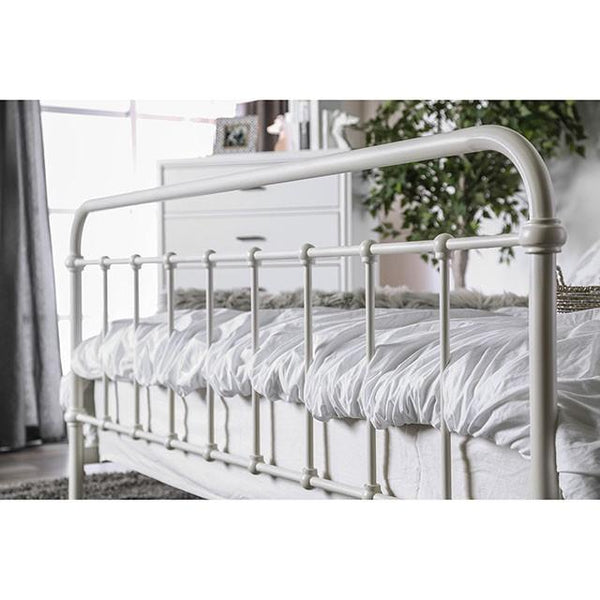 IRIA Vintage White Cal.King Bed