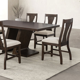 Holsworthy Dining Table